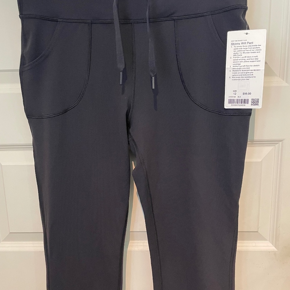 Lululemon black pants
